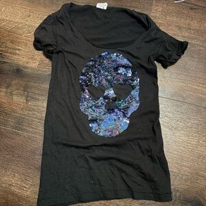 Vintage vs pink skull tee